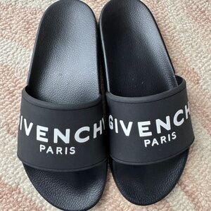 Givenchy pool slides